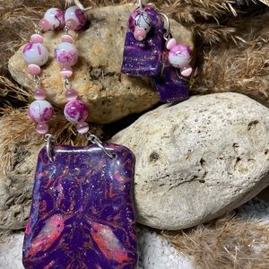 Pair of lovely birds showed up in this polymer design! Very fun. LL2C NE 213